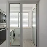 Spacious 3-bedroom Near Airport * Lisboa