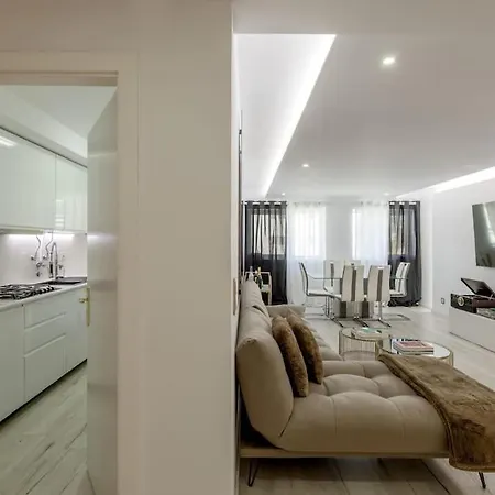 Апартаменты Spacious 3-bedroom In *