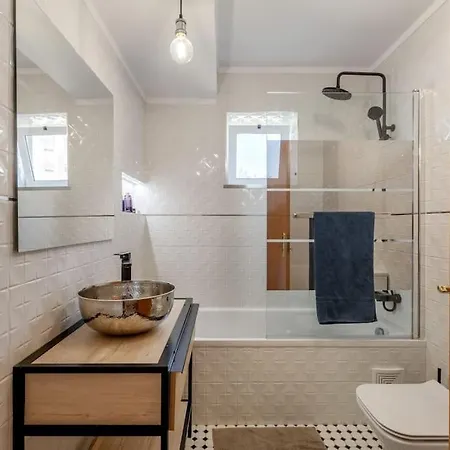 Spacious 3-bedroom In Апартаменты *