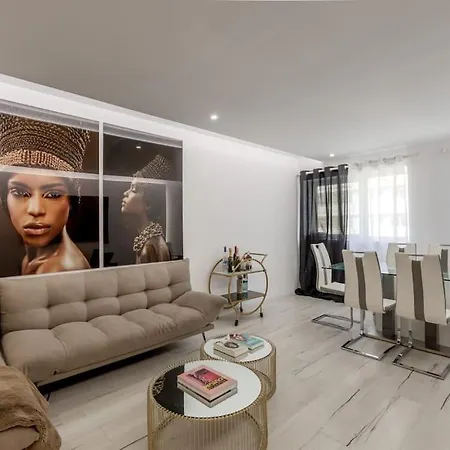 Spacious 3-bedroom In * Лиссабон