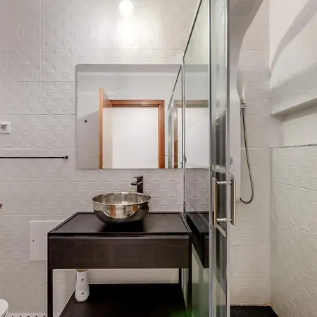 Spacious 3-bedroom Near Airport Lisboa