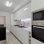 Spacious 3-bedroom Near Airport * Lizbona